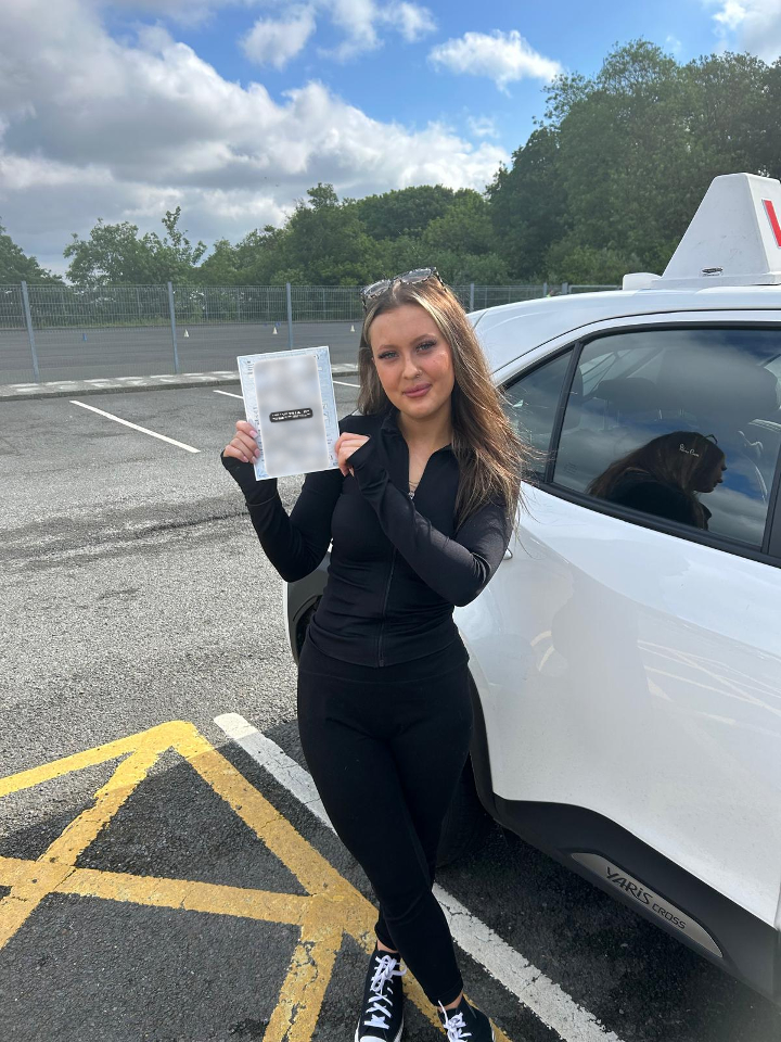 Passed learner holding a privacy-protected practical driving test certificate